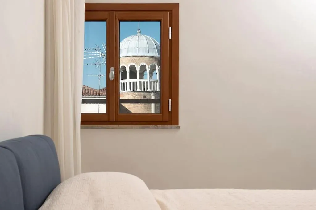 Ca' Vittoria, A Different Way To Stay In Venice Apartment